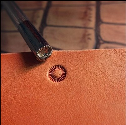 Штамп для тиснения по коже S705M LS | Галерея фото | Pava.pro Штамп для тиснения по коже S705M LS LS S705M - фото товара