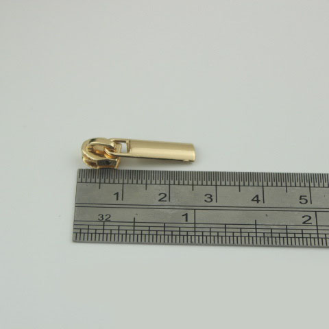 Бегунок для пластиковых молнии №3 BM3-32 фото 9 Бегунок для пластиковых молнии №3 BM3-32 фото 9