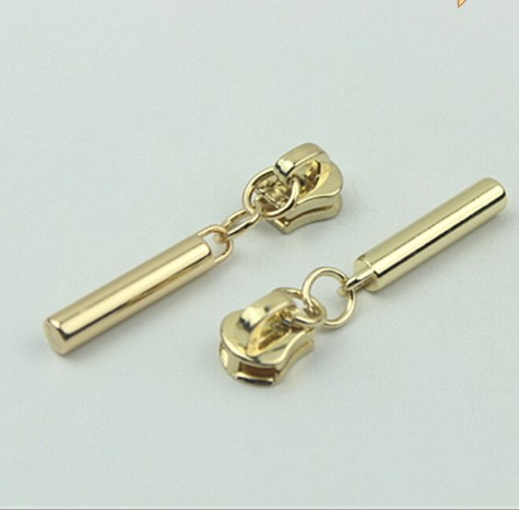 Бегунок для молнии №5 с пуллером трубочка фото 2 Бегунок для молнии №5 с пуллером трубочка фото 2