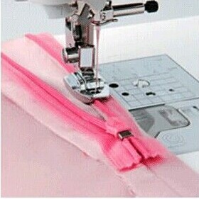 Лапка для потайной молнии | Галерея фото | Pava.pro фото 2 Лапка для потайной молнии AC XN-CY-025 - фото товара фото 2