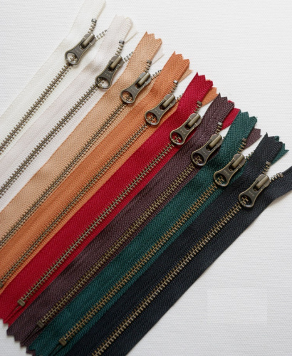 Молния металлическая №5 17 см зубья под бронзу YKK Япония