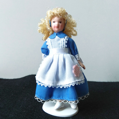 Кукла Девочка в синем платье с фартуком Миниатюра 1:12 | Галерея фото | Pava.pro фото 5 Кукла Девочка в синем платье с фартуком Миниатюра 1:12 DH DK-725 - фото товара фото 5