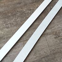 Заготовка для ремня раст. дуб. 25 мм, толщ. 3,2 мм белый Италия  - купить для кожевенного хобби