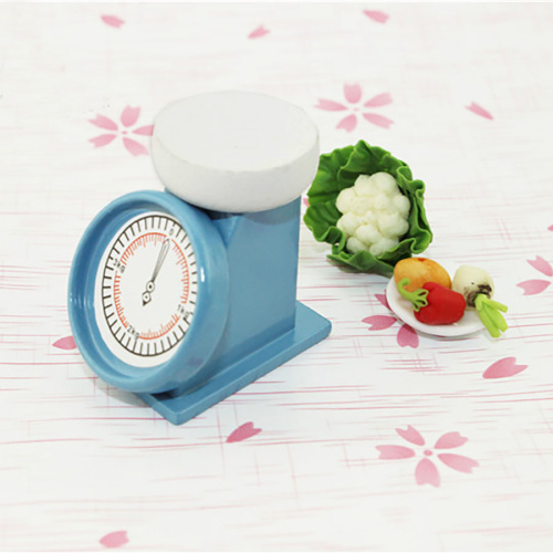 Весы кухонные пластиковые для кукольного домика   - фото товара
