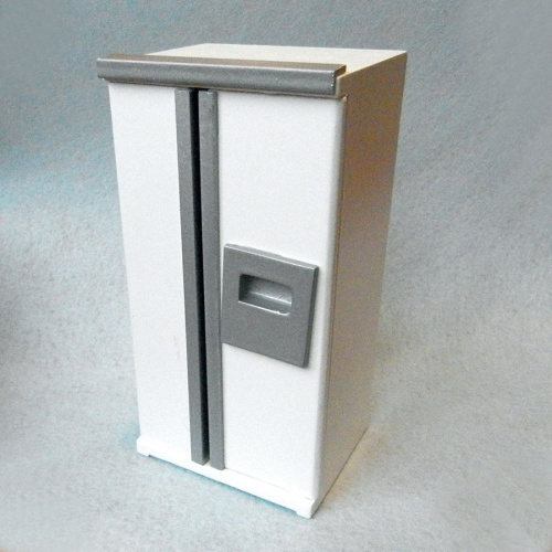 Холодильник для кукольной кухни двухстворчатый | Галерея фото | Pava.pro Холодильник для кукольной кухни двухстворчатый - фото товара