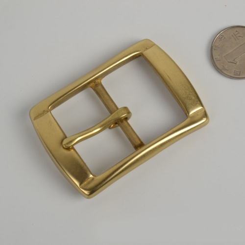 Пряжка 35 мм латунная c перекладиной 35L-217 | Галерея фото | Pava.pro Пряжка 35 мм латунная c перекладиной 35L-217 PR 35L-217 - фото товара