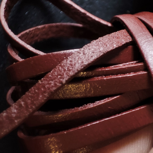 Шнур кожаный плоский 4х1 мм фото 10