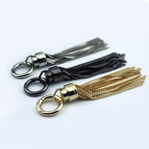Брелок (подвеска) металлический с карабином Кисточка Брелок (подвеска) металлический с карабином Кисточка
