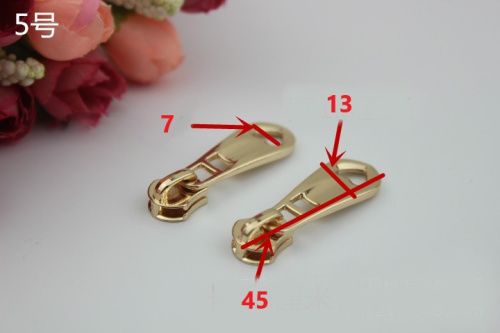 Бегунок с пуллером для молнии №5 под золото фото 25 Бегунок с пуллером для молнии №5 под золото фото 25