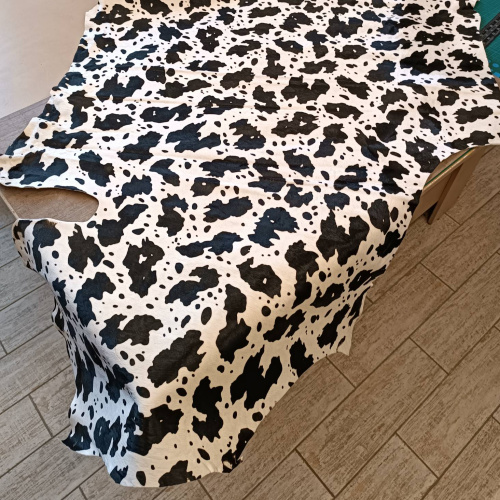 Кожа с ворсом КРС 1,2-1,4 мм Корова бело-чёрная фото 3