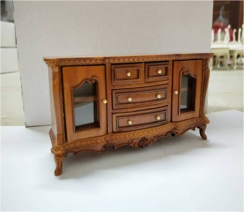 Комод с резьбой и стеклянными дверками орех Миниатюра 1:12 | Галерея фото | Pava.pro Комод с резьбой и стеклянными дверками орех Миниатюра 1:12 - фото товара