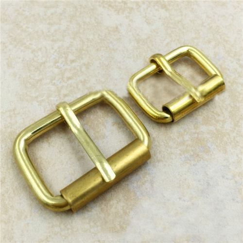 Пряжка 20-38 мм латунная с роликом Z001 Пряжка 20-38 мм латунная с роликом Z001