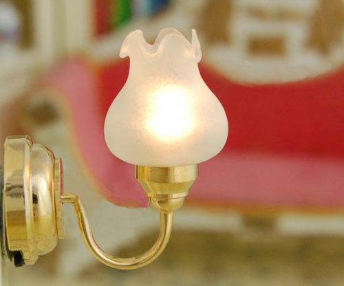 Бра с белым плафоном на батарейке для кукол | Галерея фото | Pava.pro фото 3 Бра с белым плафоном на батарейке для кукол SH D-L05 - фото товара фото 3