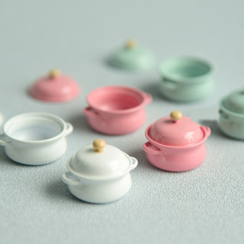 Кастрюля для кукольной кухни Миниатюра 1:12 фото 2 Кастрюля для кукольной кухни Миниатюра 1:12 фото 2