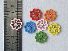 Подвески деревянные Цветочки 6 шт.  - купить для кожевенного хобби