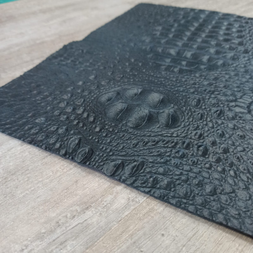 Кожа Крс в формате 35,5*25,5 см с тиснением под крокодила фото 5