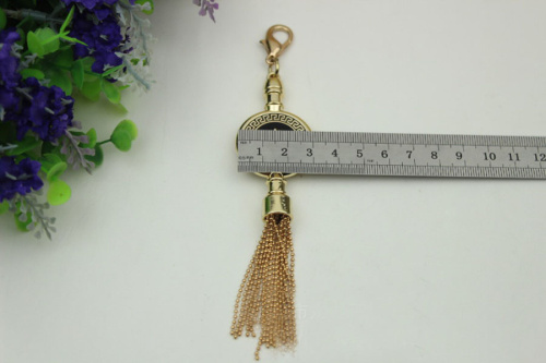 Брелок (подвеска) металлический с карабином Кулон с кисточкой  BMK-002 - фото товара фото 3