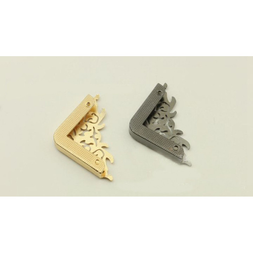 Уголок металлический ажурный для сумок фото 4 Уголок металлический ажурный для сумок фото 4