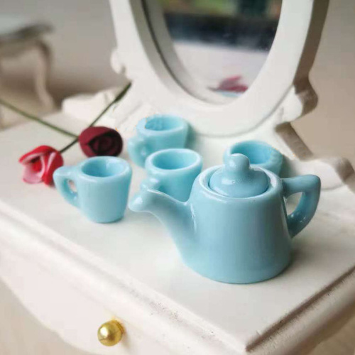 Чайный сервиз для кукол 5 предметов Чайный сервиз для кукол 5 предметов