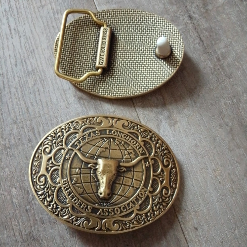 Пряжка для ремня с шипом 38 мм Буйвол латунная | Галерея фото | Pava.pro фото 3 Пряжка для ремня с шипом 38 мм Буйвол латунная PR 38L-Z4319 - фото товара фото 3