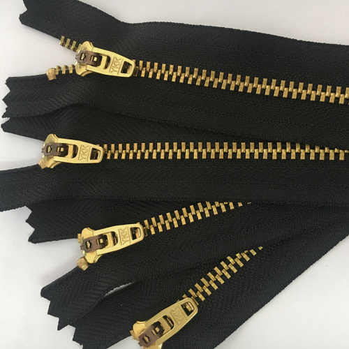 Молния металлическая №4 18 см джинсовая YKK Япония фото 6 Молния металлическая №4 18 см джинсовая YKK Япония фото 6