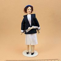 Кукла Девушка в белом платье с черным пиджаком Миниатюра 1:12  - купить для кожевенного хобби