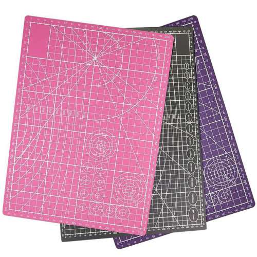 Мат А4 двусторонний для резки 21*30 см, цветной, толщ. 3 мм Мат А4 двусторонний для резки 21*30 см, цветной, толщ. 3 мм