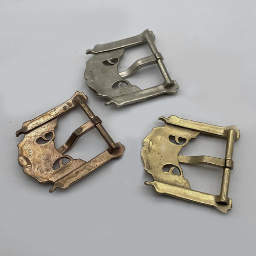 Пряжка для ремня с шипом декоративная 35 мм Револьверы фото 3