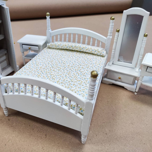 Спальный гарнитур для кукол 6 предметов Махагон/Белый фото 5