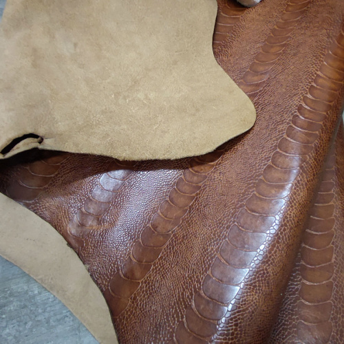 Кожа КРС 1,2 мм с тиснением Страус темный фото 3