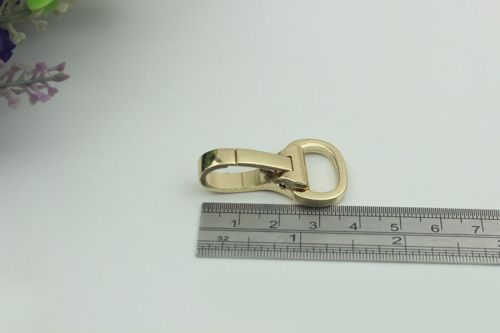 Карабин металлический 15 мм фото 3 Карабин металлический 15 мм фото 3