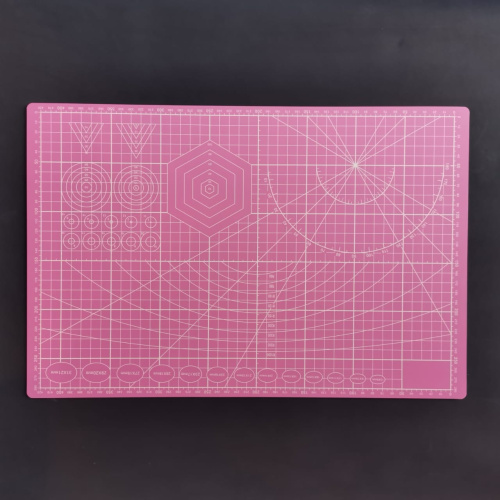 Мат А3 двусторонний для резки 30*45 см, цветной, толщ. 3 мм фото 3 Мат А3 двусторонний для резки 30*45 см, цветной, толщ. 3 мм фото 3