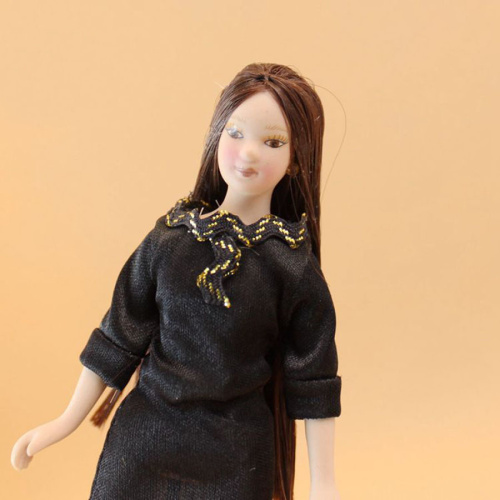 Кукла Девушка с длинными волосами в черном платье Миниатюра 1:12 | Галерея фото | Pava.pro Кукла Девушка с длинными волосами в черном платье Миниатюра 1:12 - фото товара