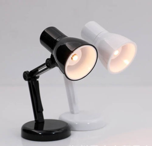 Лампа настольная светодиодная для кукольного домика 1:6 Лампа настольная светодиодная для кукольного домика 1:6