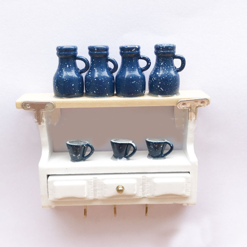 Полка кухонная с кувшинами для кукол Миниатюра 1:12   - фото товара