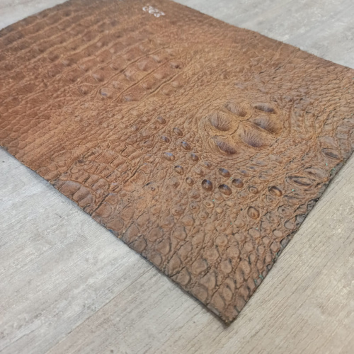 Кожа Крс в формате 35,5*25,5 см с тиснением под крокодила фото 9