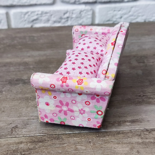 Диван для кукол в цветочек с подушками Миниатюра 1:12 | Галерея фото | Pava.pro фото 3 Диван для кукол в цветочек с подушками Миниатюра 1:12 D JY-019 - фото товара фото 3