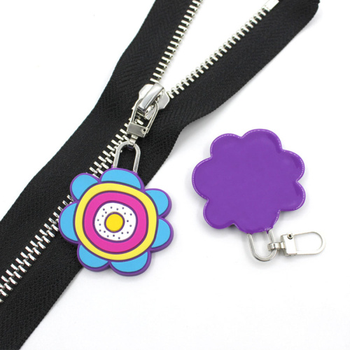 Пуллер для молнии с карабином Аниме фото 5 Пуллер для молнии с карабином Аниме фото 5