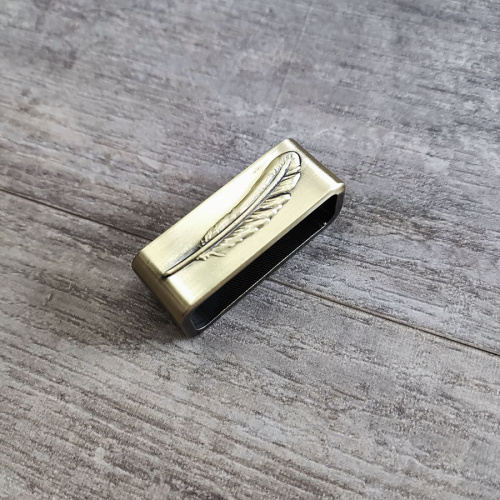 Шлевка для ремня Перо Латунь | Галерея фото | Pava.pro Шлевка для ремня Перо Латунь FBB Sh-4177 - фото товара