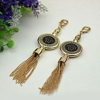 Брелок (подвеска) металлический с карабином Кулон с кисточкой  - купить для кожевенного хобби