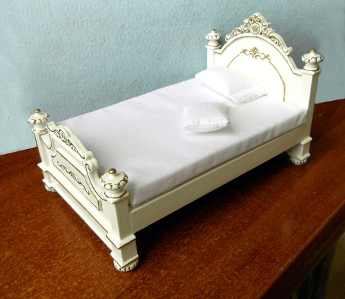 Миниатюра для кукол Кровать Белая Премиум | Галерея фото | Pava.pro Миниатюра для кукол Кровать Белая Премиум - фото товара