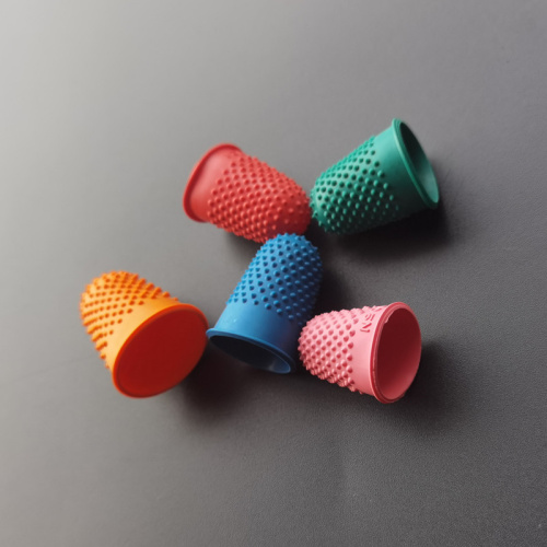 Наперстки эластичные разных размеров фото 2