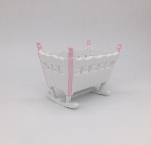 Кровать-качалка для кукол | Галерея фото | Pava.pro Кровать-качалка для кукол - фото товара