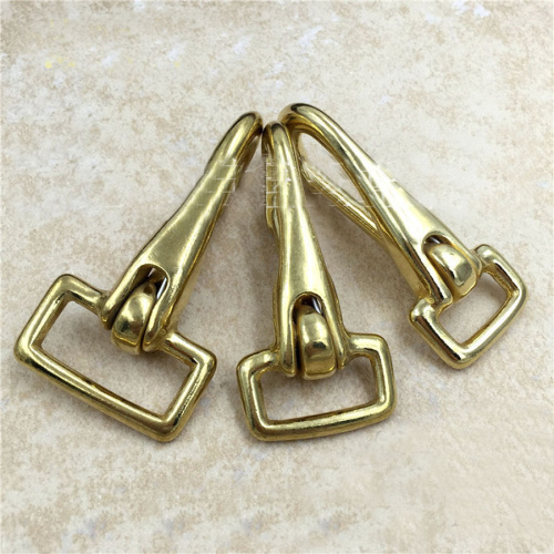 Карабин 14-25 мм литой Латунь Карабин 14-25 мм литой Латунь