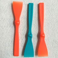 Шпатель для нанесения химии полипропилен, 22 мм   - купить для кожевенного хобби