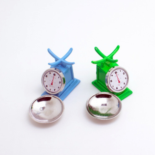 Весы металлические с чашей для кукольного домика Весы металлические с чашей для кукольного домика