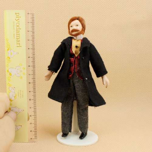 Кукла Мужчина в черном пальто Миниатюра 1:12  DH DK-19 - фото товара фото 5