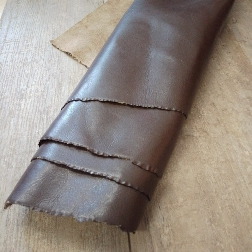 Кожа КРС 1,0-1,1 мм с покр. Горький шоколад Италия Кожа КРС 1,0-1,1 мм с покр. Горький шоколад Италия