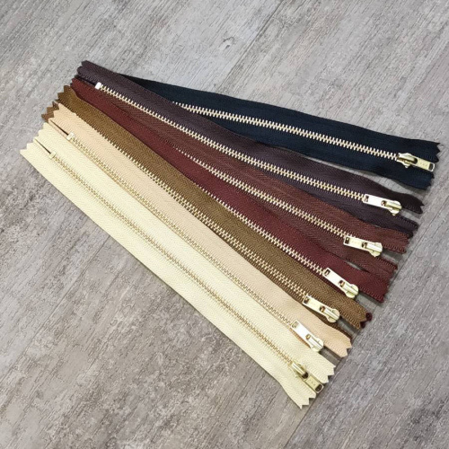 Молния металлическая №3 30см зубья под золото YKK Япония фото 6 Молния металлическая №3 30см зубья под золото YKK Япония фото 6