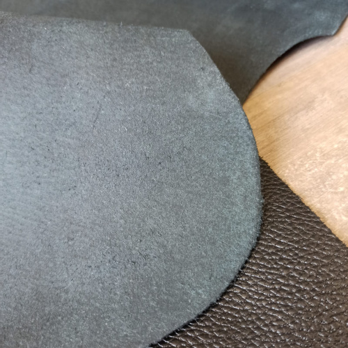 Кожа КРС 1.8-2.2 мм спилок с покр. Каньон Черный фото 5